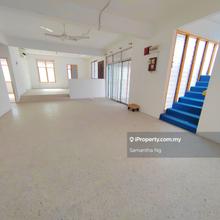 Rare 2-storey Bungalow Good Location, Freehold, 5200sf Big Land