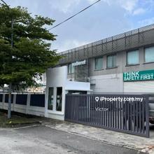 Upgraded detached freehold factory