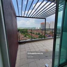 Ground Floor Unit come with Spacious Balcony, Build In Kitchen Cabinet