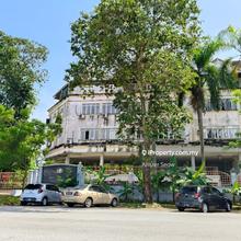 Near to Klang Town,, quiet environment
