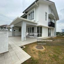 Corner Unit Laman & Bayu 2 1/2 Storey Semi D Puchong  Brand New Unit