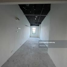 Centrestage seksyen 13 retail lot for rent