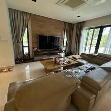 Corner house 