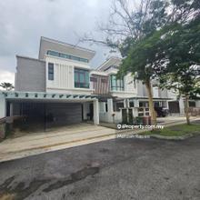 2.5 Storey Semi D Fera Twinvilla Presint 8 Putrajaya near lake.
