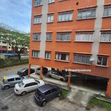 Rare unit, low floor, good price, low cost flat at Pulai Utama