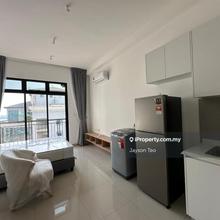 Walking distance 10 minutes to Jb sentral Ciq, brand new unit