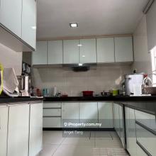 Terrace house for Sale