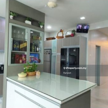 Fully Renovated Double Storey @ Ambang Botanic2