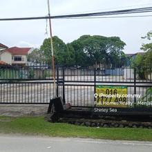 Facing Main Road Land at Taman Ampang Utama, Ampang for Rent