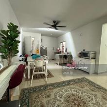 Balcony unit, Biggest sqft, High Floor, Good condition, Lake View