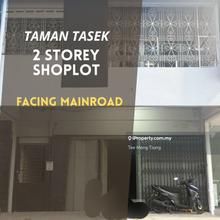 Taman tasek, 2 storey shoplot