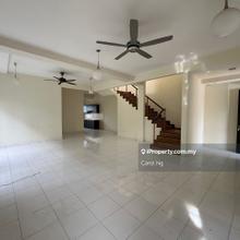With aircond & kitchen cabinet