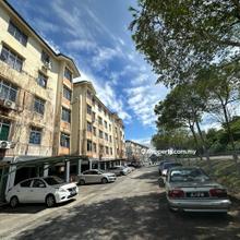 Flat Bukit Indah, Taman Bukit Indah - Freehold, Facing South