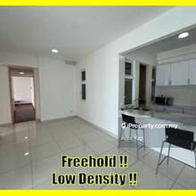 Freehold!! Kitchen Cabinet Renovated!! Strata Ready!!
