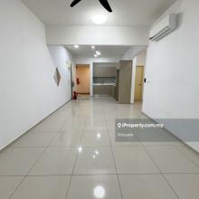 Adria Service Residence Gravit8 Kota Bayuemas Klang