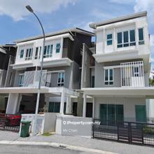 3 Storey Superlink House @ Tiara South Semenyih, Semenyih