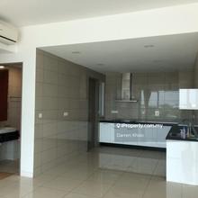 Practical Size & Well Maintained Unit - Convenience at your doorstep