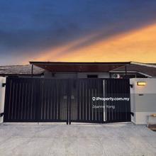 Large Single Storey Terrace House @ Jalan Teratai 32, Taman Johor Jaya