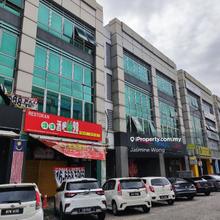 3 storey shop office for rent walking distance to lrt station 