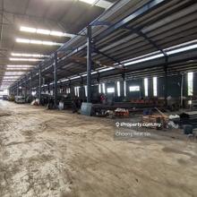 Big warehouse with 5 Storey Building for sale at Perindustrian Mergong