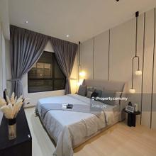 Freehold  Project, walking distance to BRT