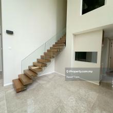 Spacious 3 Bedroom Duplex at The Manhattan Brand New