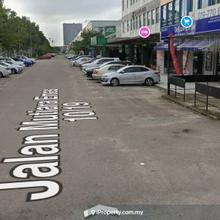 Facing main road - good location -super big size 