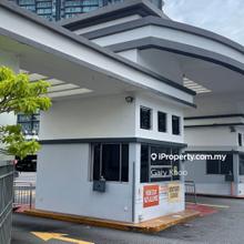 Putra Place Partially Furnished Duplex Unit Near Queensbay Mall & USM