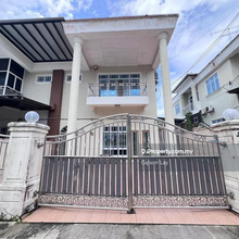 Taman Seri Suria Double-Storey Semi-D 