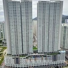 Below Market!! Imperial Grande, 1000sf, Mid Floor, Near Spice Arena 