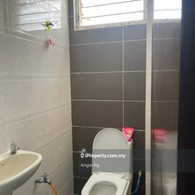 First floor office to let 