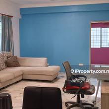 High Floor & Move in Condition