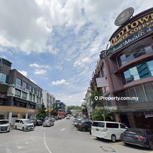 Bandar Puteri Puchong Corner 1st Floor
