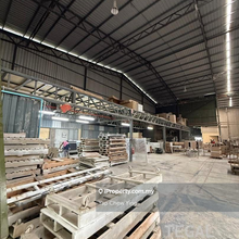 Kampung Subang Baru , Seksyen U6 Warehouse 25,000sqft/ 200amp
