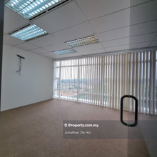 Basic unit with partition room & toilet. Spacious well maintain unit