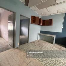 Bungalow at Kg Nahkota