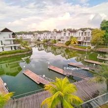 Emerald Bay 4 Strorey Link House For Rent
