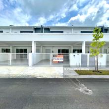 Brand New Unit. Newly Handover Keys.