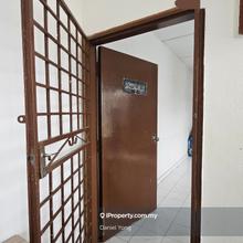 Taman Daya Flat House 2bed Johor Bahru