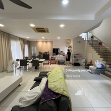 Super cheap freehold renovated 3sty semi-D