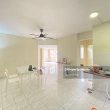 Walking distance to Kelana Square,Paradigm Mall & LRT 3