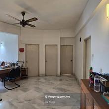 Kondo berjaya 1640sf low density pulau tikus