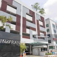 3 carparks Serviced residence for sale