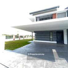 Big Land Corner With Good Environment ,Near to playground more parking