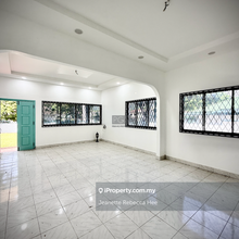Well-maintained Single-Storey Bungalow in Tanjung Bungah Hillside