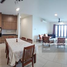 Lake garden condo near to TRX,KLCC,medical hub,embasy with superb view