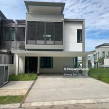 Semi-D house for Sale