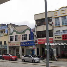 Facing Main Road / Freehold ( 3 Storey Shop ) Jalan Besar Kepong 