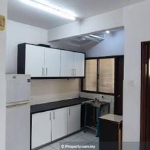 High Foor Pool View Partly furnished  2-Car Park Freehold