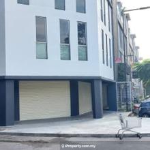 One city shoplot for sale